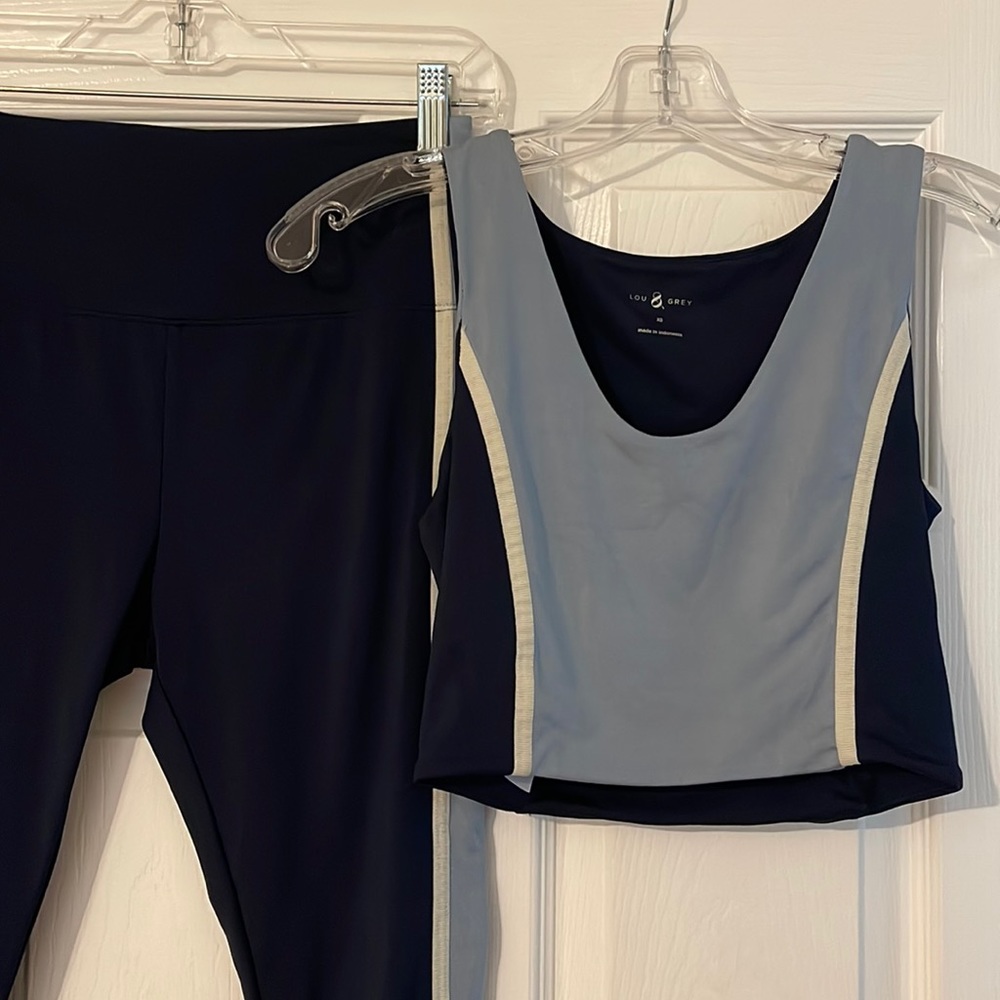 Like new Lou & Grey Set
